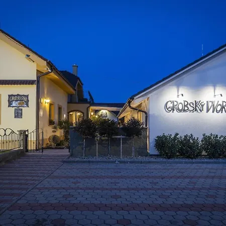 Grobsky Dvor Slovensky Grob