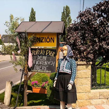 بيت ضيافة Grobsky Dvor Slovensky Grob