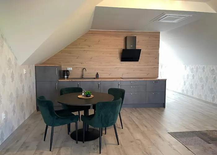 Grobsky Dvor Slovensky Grob